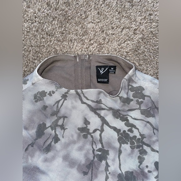 Windsor flocked mesh mock neck midi dress medium gray & white - Picture 6 of 7